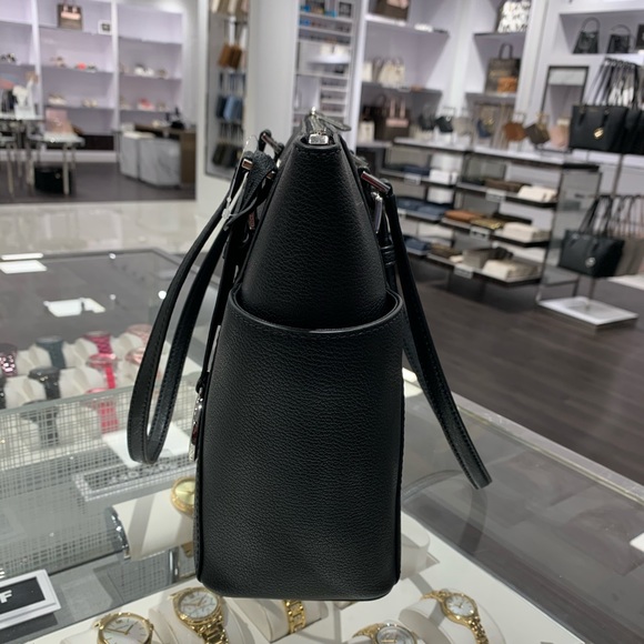 Michael Kors Purse - Picture 5 of 10